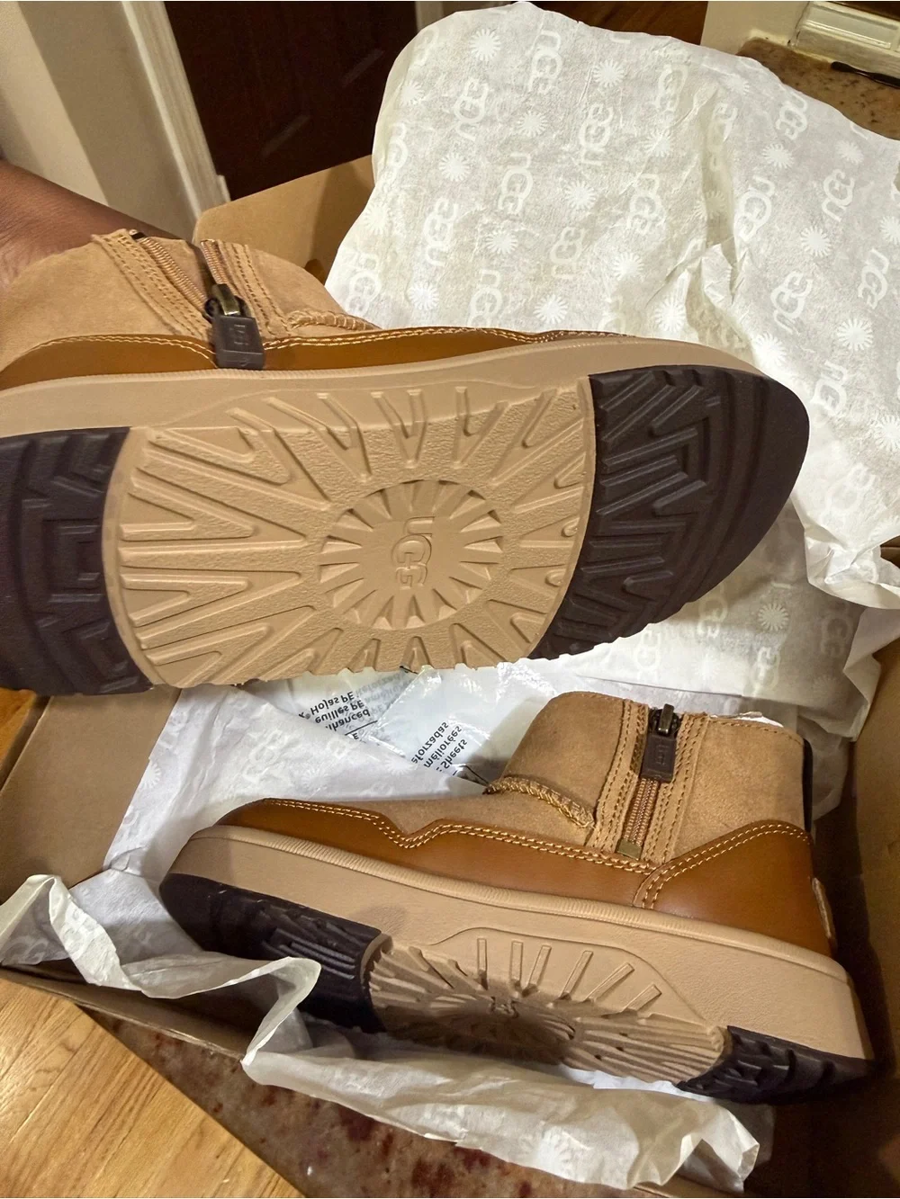 UGG comfortable kids